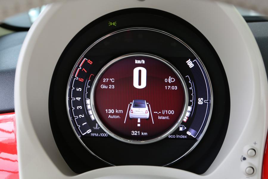  Fiat 500C 2015 года  (фото 4 из 9)
